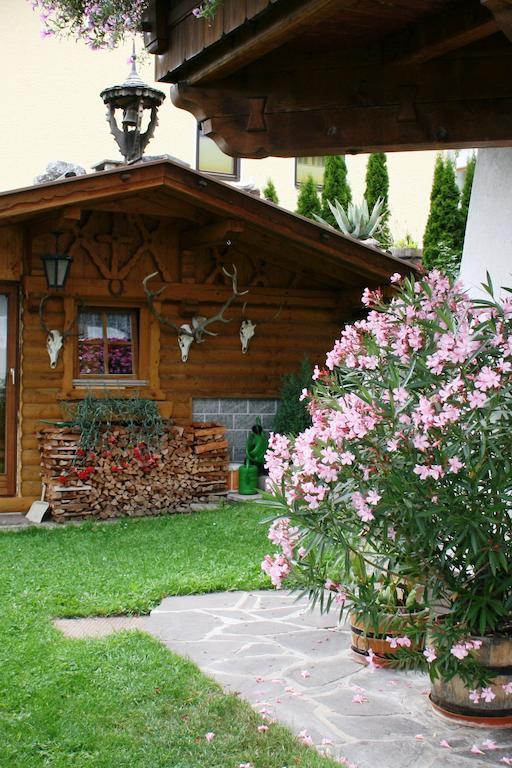 Апартаменты Haus Ampferstein Тельфес-им-Штубай Экстерьер фото